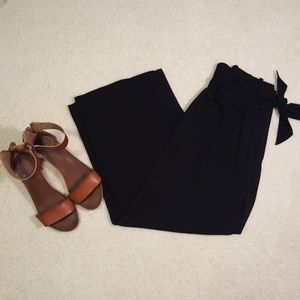 A new day Black Wide-Legged Paperbag Pants